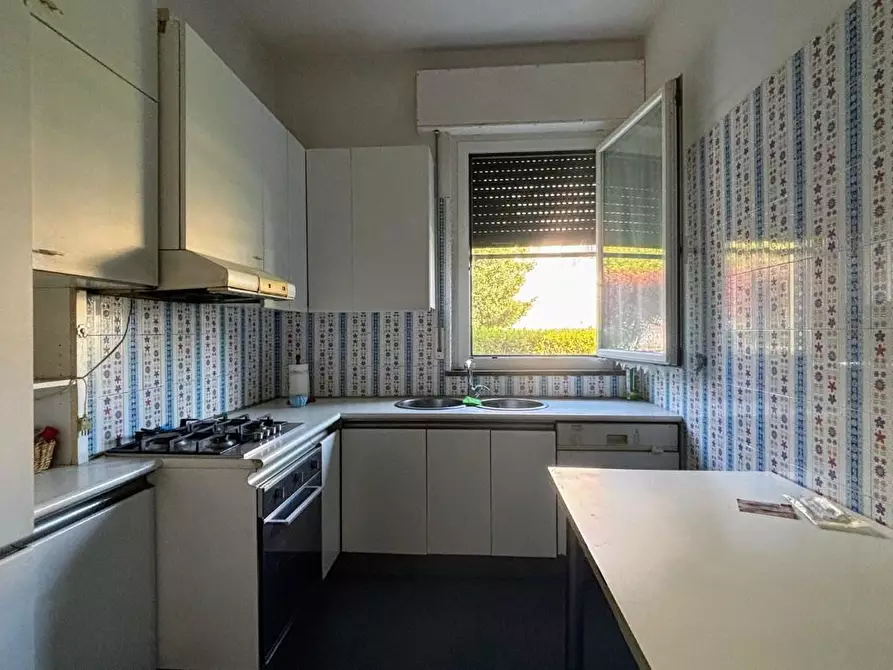 Immagine 3 di Casa bifamiliare in vendita  a Cascina