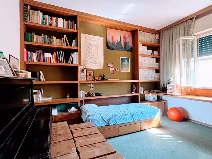 Immagine 9 di Casa bifamiliare in vendita  a Cascina