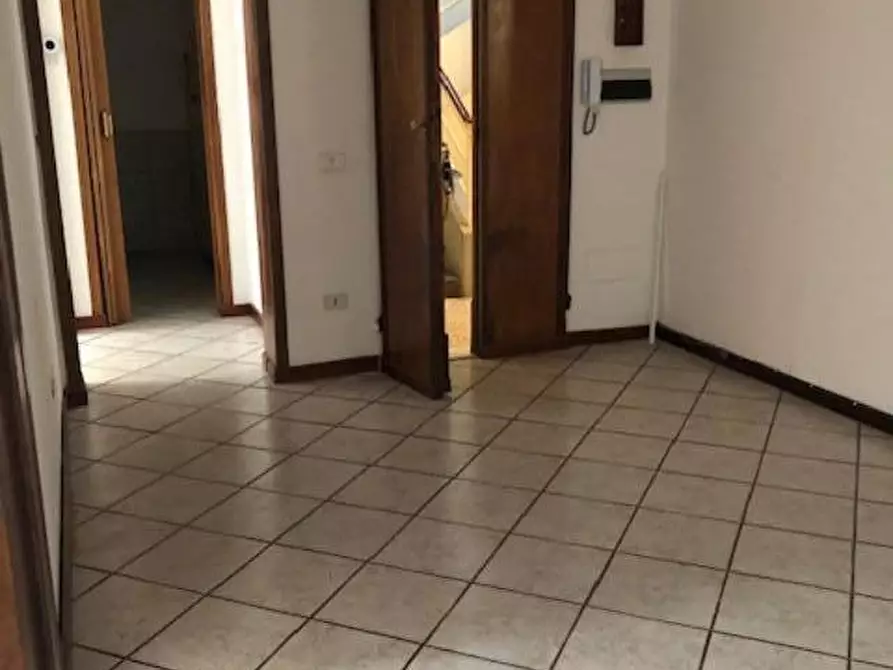 Immagine 1 di Ufficio in affitto  a Pontedera