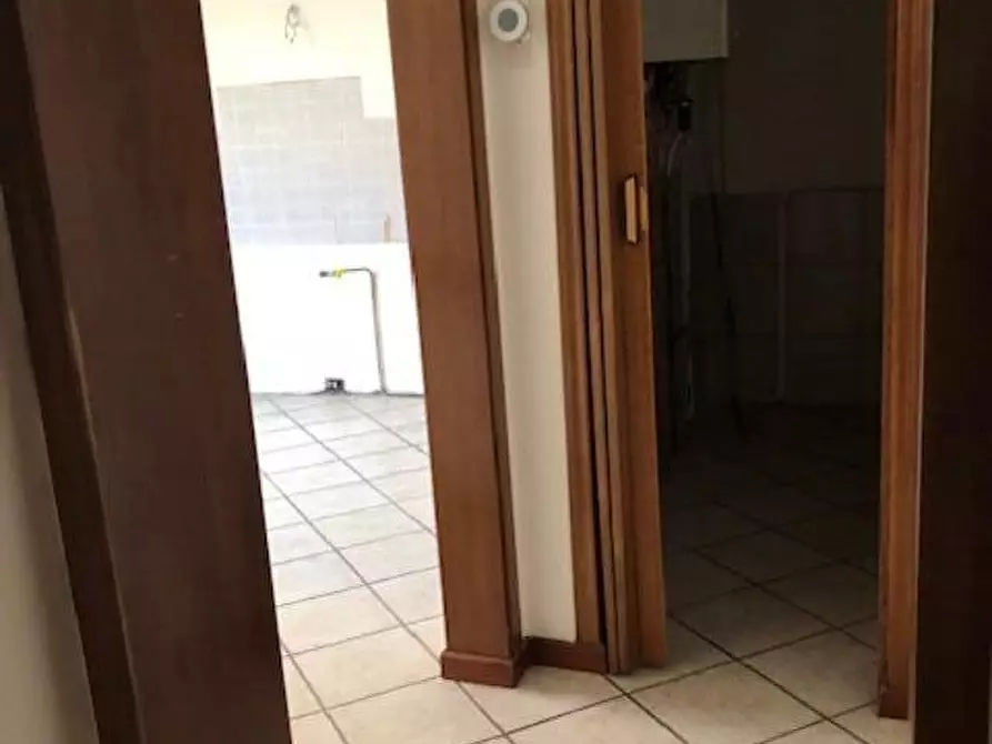 Immagine 3 di Ufficio in affitto  a Pontedera