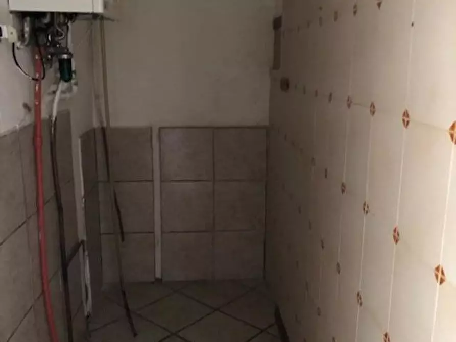 Immagine 9 di Ufficio in affitto  a Pontedera