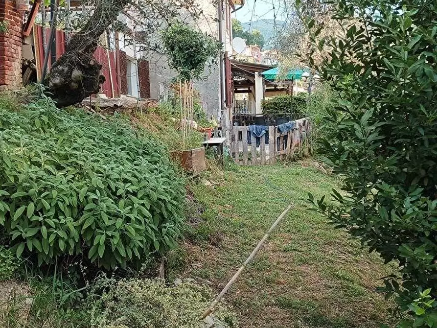 Immagine 5 di Casa indipendente in vendita  a Ortonovo