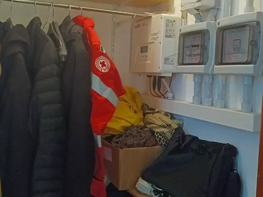 Immagine 11 di Casa indipendente in vendita  a Ortonovo