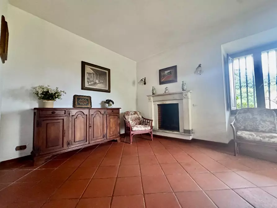 Immagine 11 di Casa bifamiliare in vendita  a Montignoso