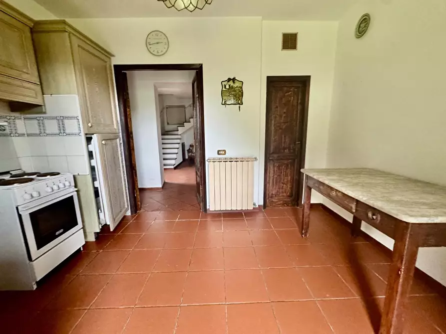 Immagine 13 di Casa bifamiliare in vendita  a Montignoso