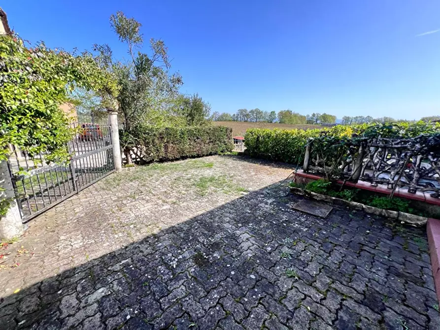 Immagine 28 di Villetta a schiera in vendita  a Colle Di Val D'elsa