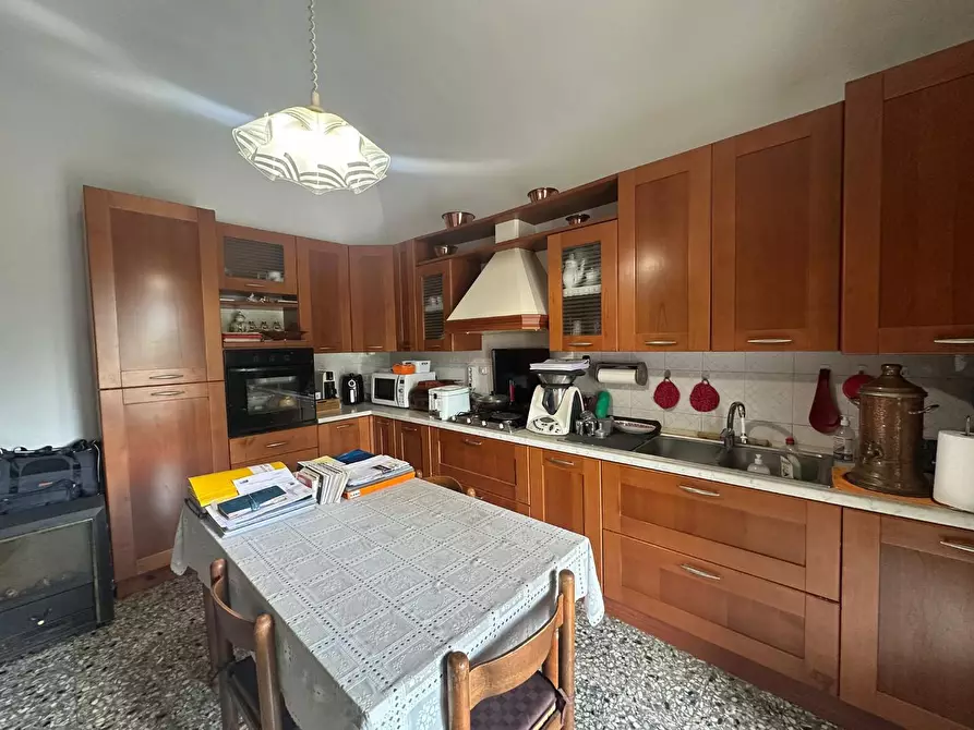 Immagine 18 di Appartamento in vendita  a Cascina