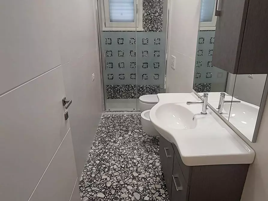 Immagine 5 di Appartamento in vendita  a Empoli