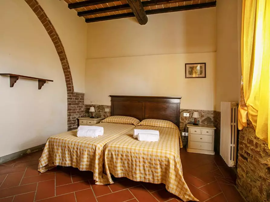 Immagine 39 di Agriturismo in vendita  a Palaia