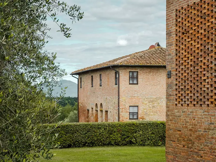 Immagine 45 di Agriturismo in vendita  a Palaia