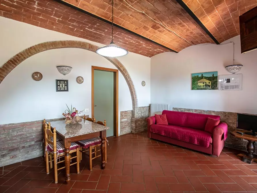 Immagine 34 di Agriturismo in vendita  a Palaia