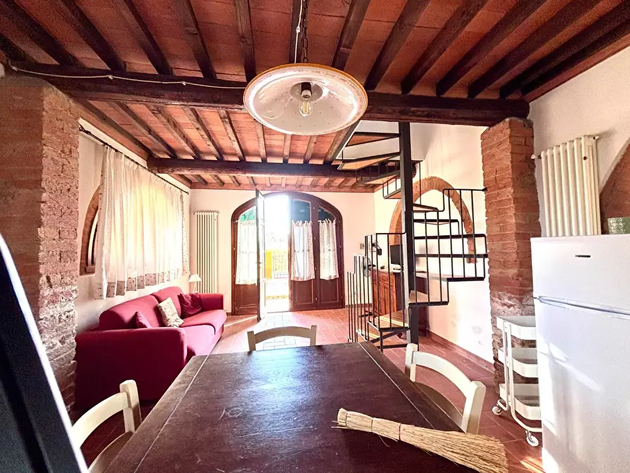 Immagine 47 di Agriturismo in vendita  a Palaia