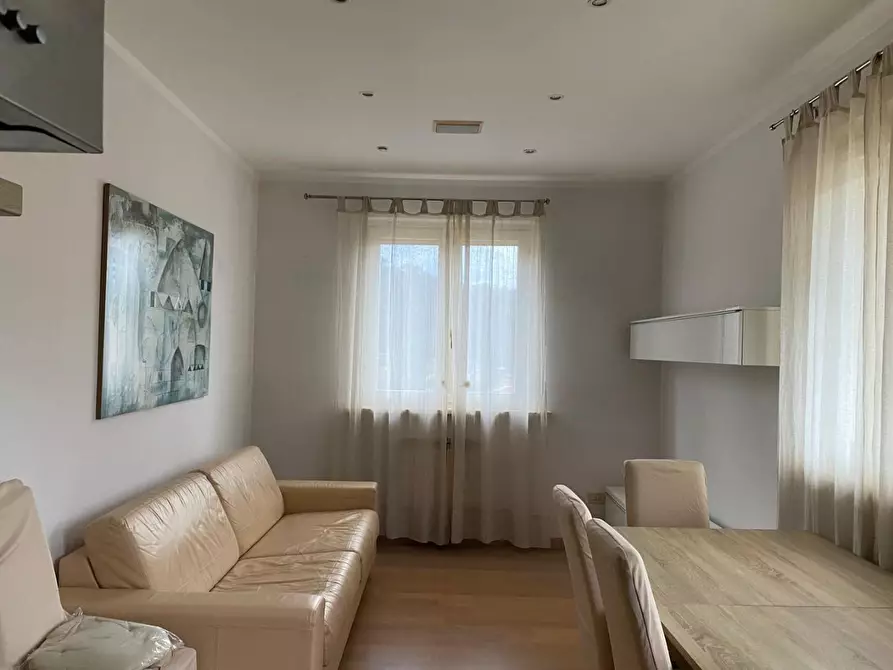 Immagine 2 di Appartamento in vendita  a Massarosa