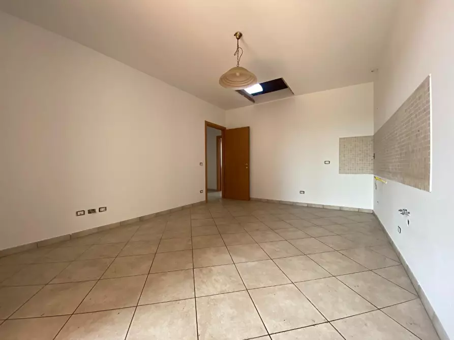 Immagine 5 di Appartamento in vendita  a Santa Maria A Monte