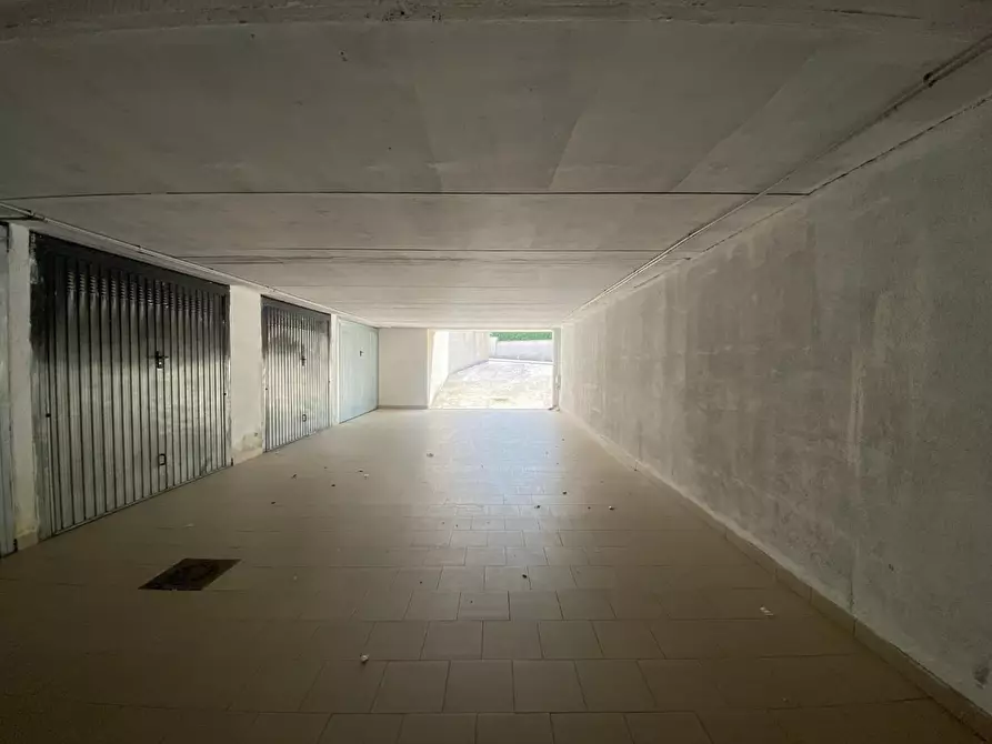 Immagine 17 di Appartamento in vendita  a Santa Maria A Monte