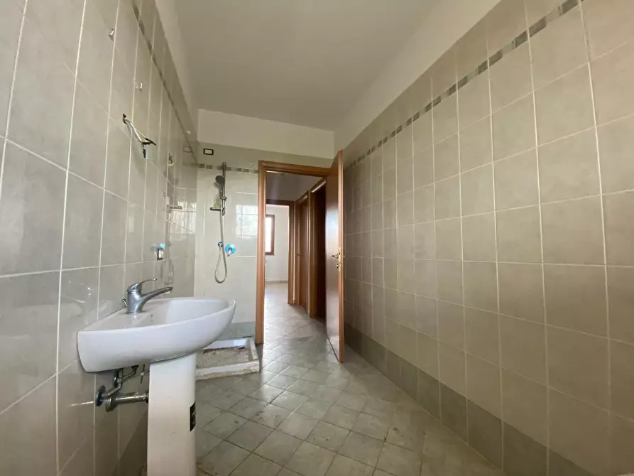 Immagine 10 di Appartamento in vendita  a Santa Maria A Monte