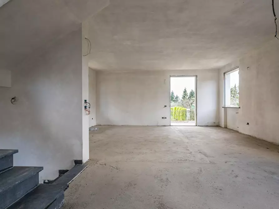 Immagine 4 di Villa in vendita  a San Giuliano Terme