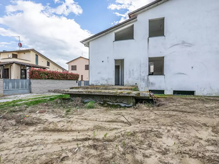 Immagine 35 di Villa in vendita  a San Giuliano Terme