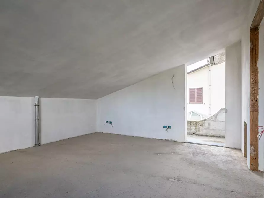 Immagine 29 di Villa in vendita  a San Giuliano Terme