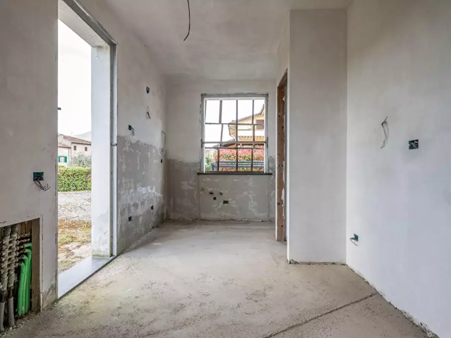 Immagine 6 di Villa in vendita  a San Giuliano Terme