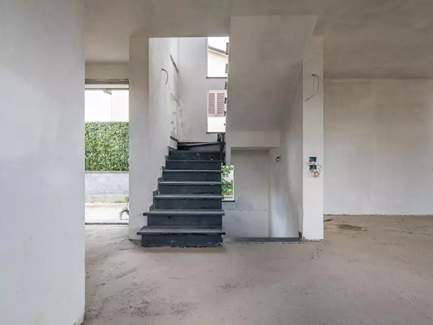 Immagine 10 di Villa in vendita  a San Giuliano Terme