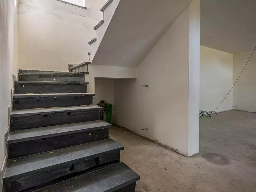 Immagine 17 di Villa in vendita  a San Giuliano Terme