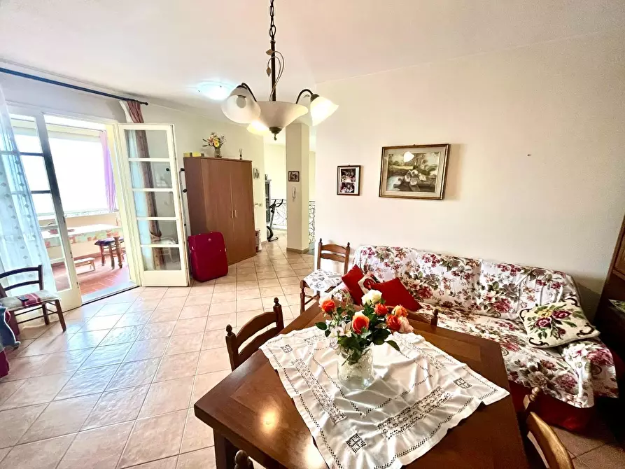 Immagine 3 di Appartamento in vendita  a Montopoli In Val D'arno