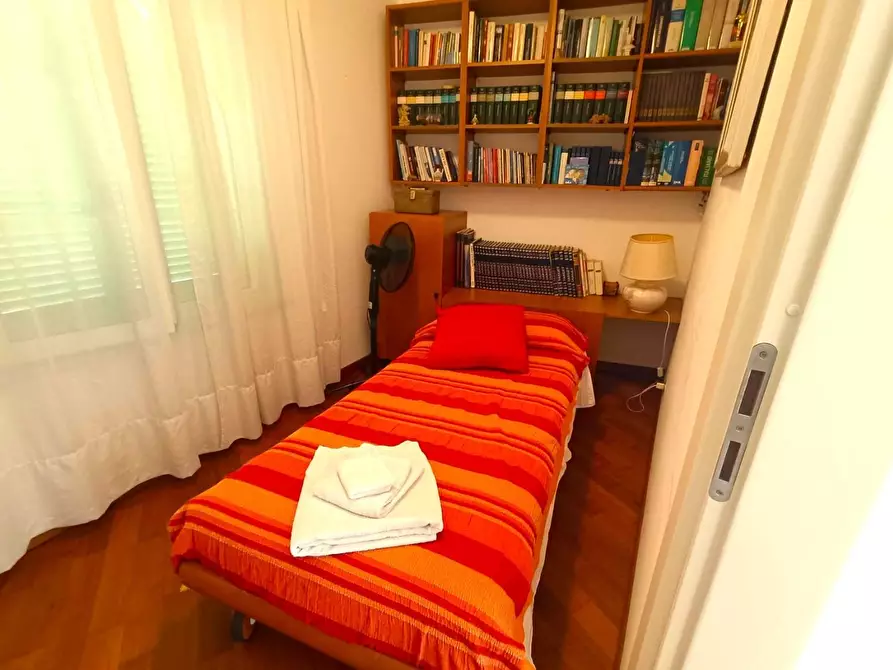 Immagine 36 di Casa indipendente in vendita  a Carrara