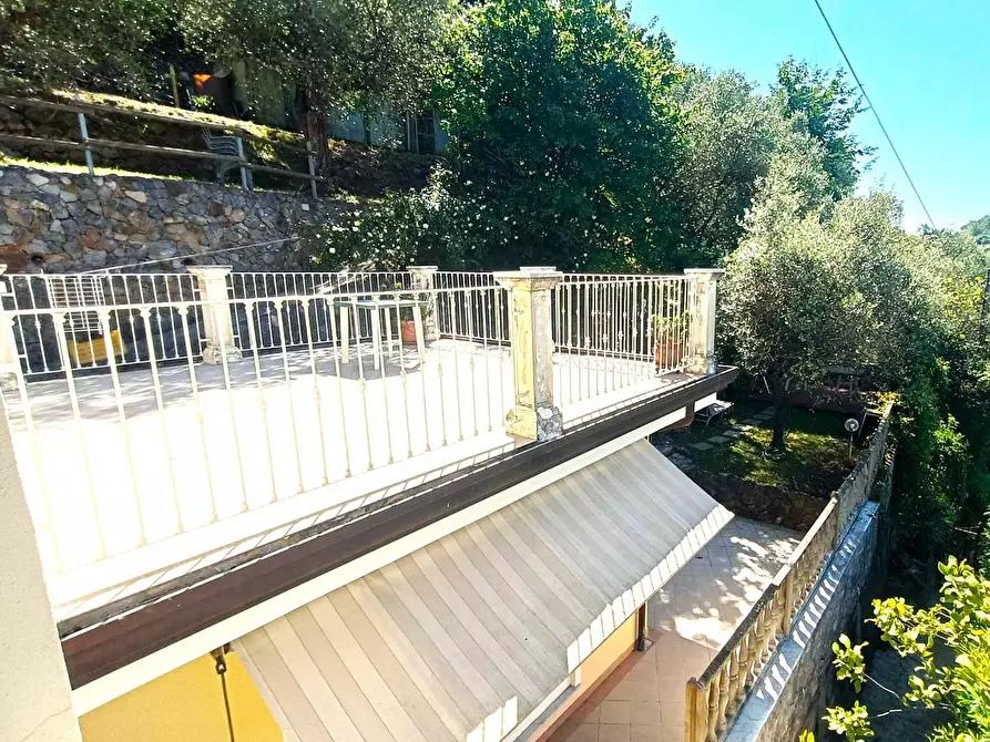 Immagine 4 di Casa indipendente in vendita  a Carrara