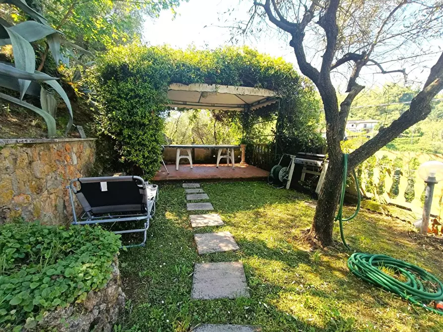 Immagine 7 di Casa indipendente in vendita  a Carrara