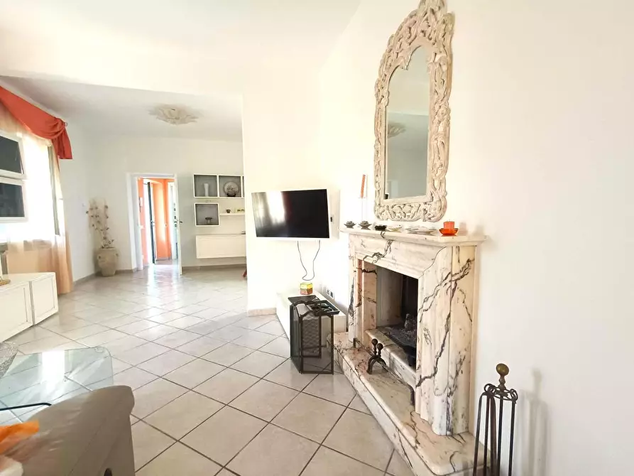 Immagine 8 di Casa indipendente in vendita  a Carrara