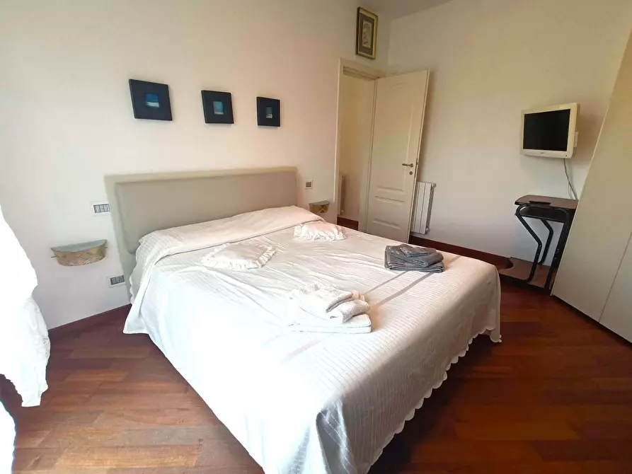 Immagine 24 di Casa indipendente in vendita  a Carrara