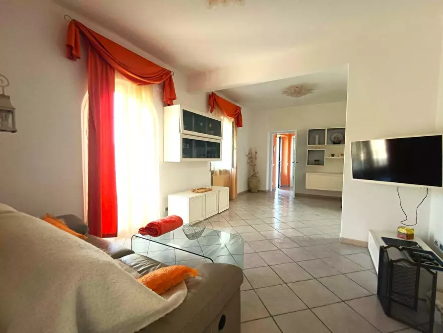 Immagine 13 di Casa indipendente in vendita  a Carrara