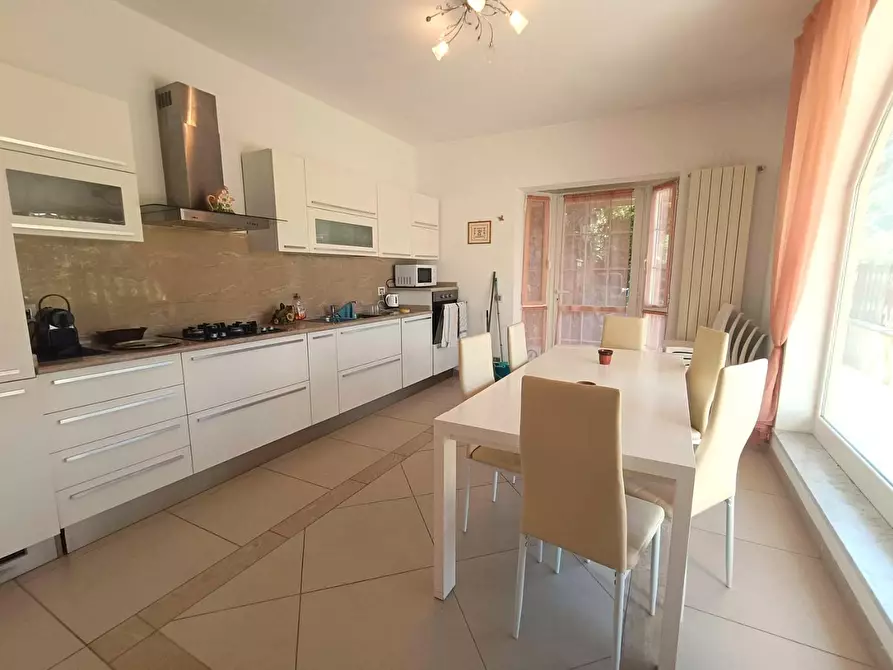 Immagine 16 di Casa indipendente in vendita  a Carrara