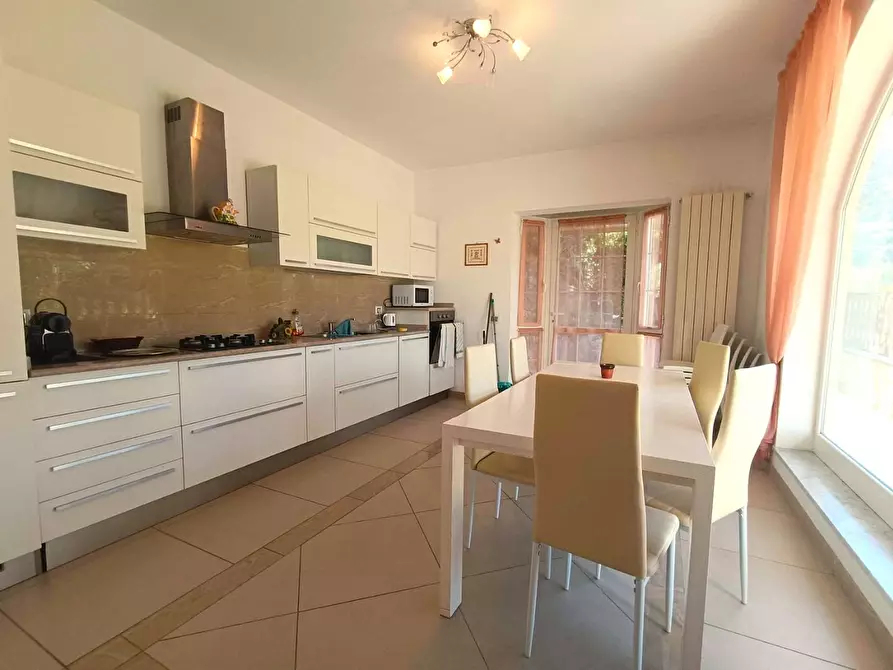 Immagine 17 di Casa indipendente in vendita  a Carrara