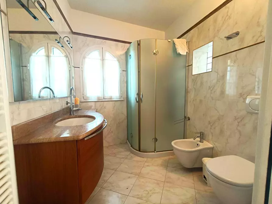 Immagine 34 di Casa indipendente in vendita  a Carrara