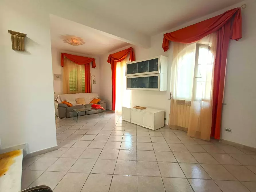 Immagine 15 di Casa indipendente in vendita  a Carrara