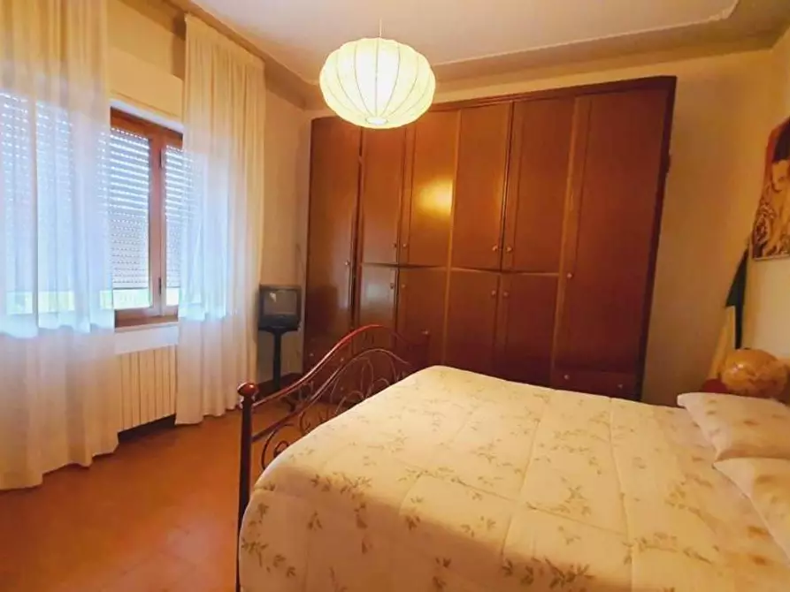 Immagine 14 di Villa in vendita  a Capannori