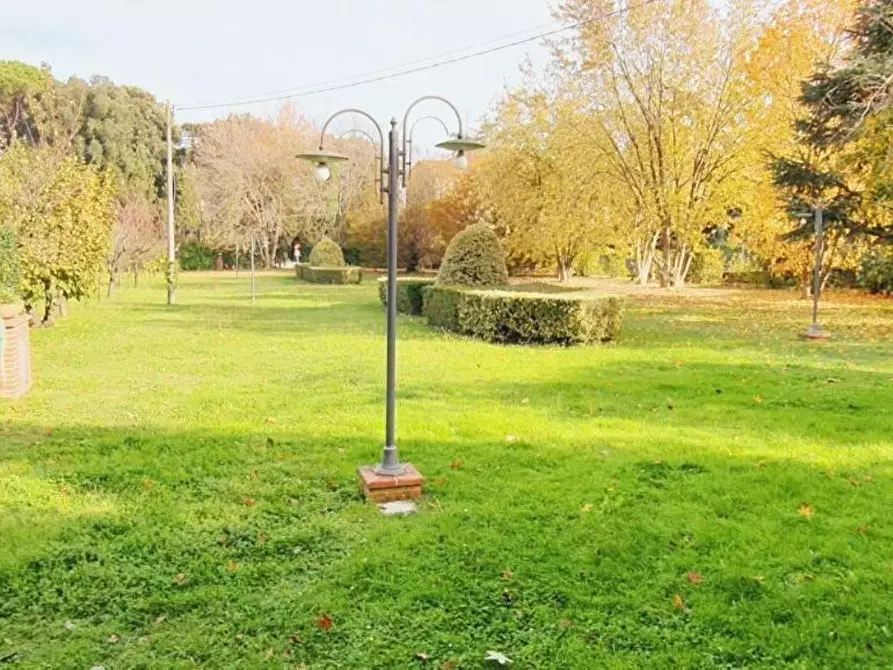 Immagine 23 di Villa in vendita  a Capannori