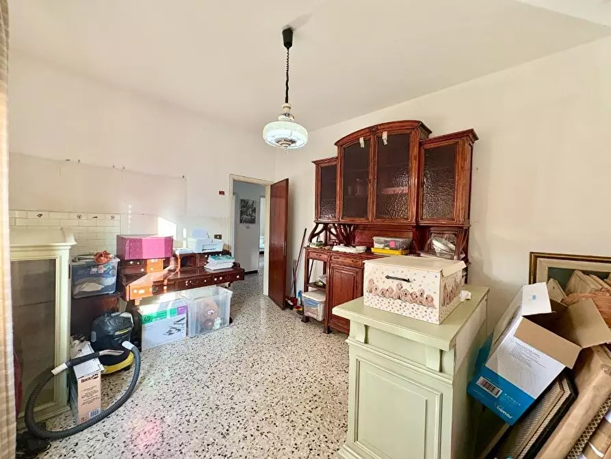 Immagine 19 di Villa in vendita  a Capannori