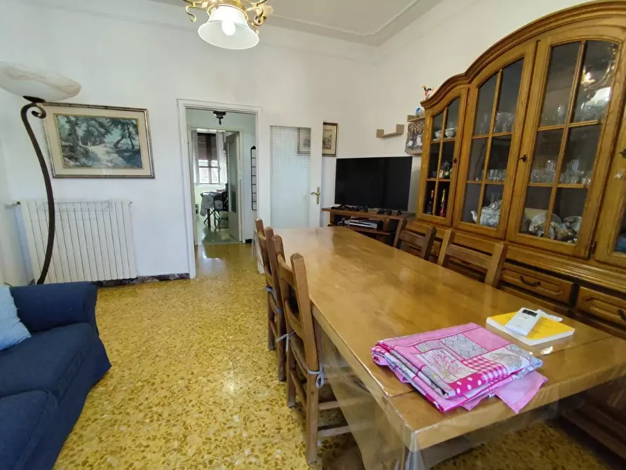 Immagine 2 di Appartamento in affitto  a Massa