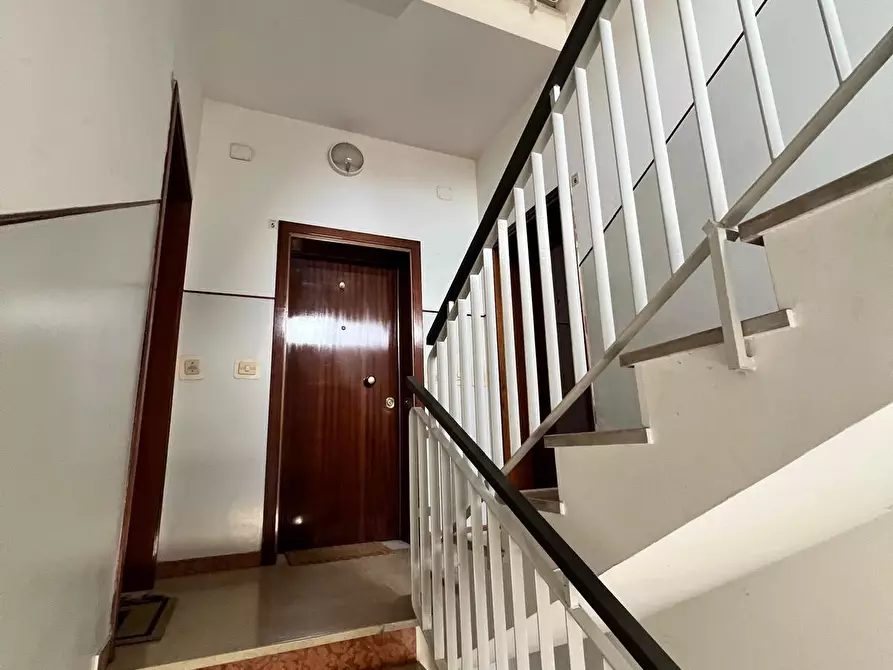 Immagine 2 di Appartamento in vendita  a Reggio Nell'emilia