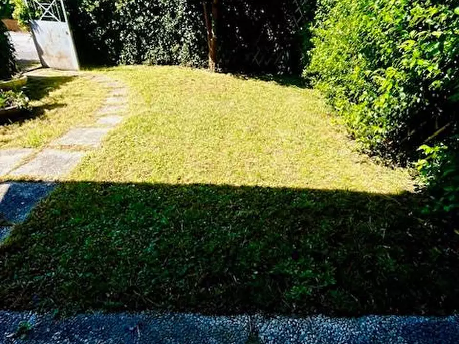 Immagine 3 di Appartamento in vendita  a Ameglia