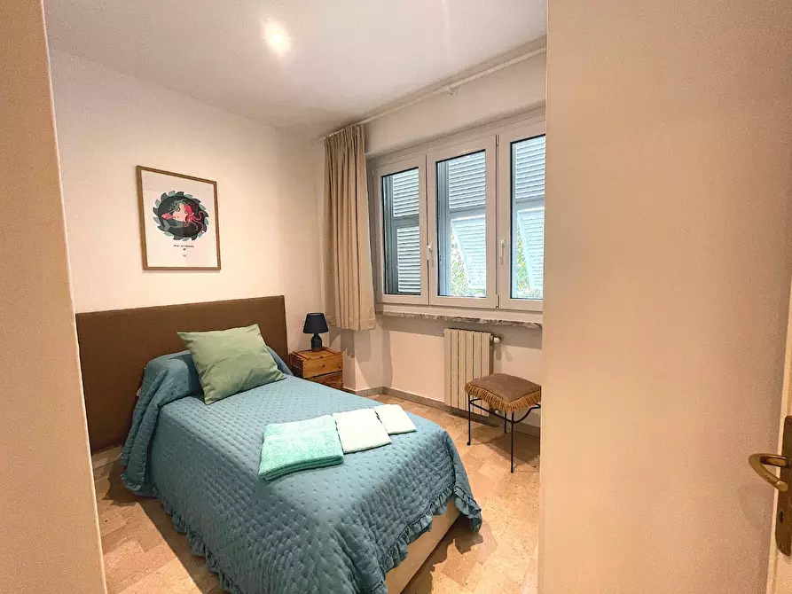 Immagine 22 di Appartamento in vendita  a Pietrasanta