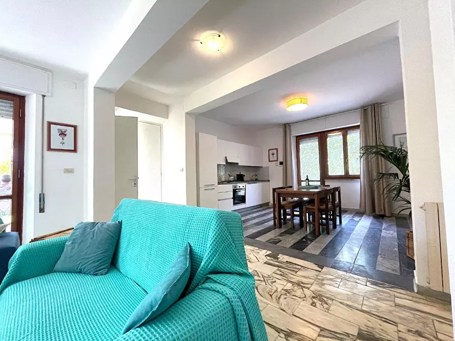 Immagine 15 di Appartamento in vendita  a Pietrasanta