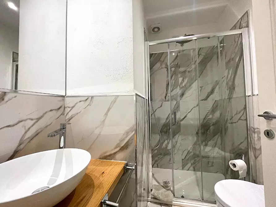 Immagine 28 di Appartamento in vendita  a Pietrasanta