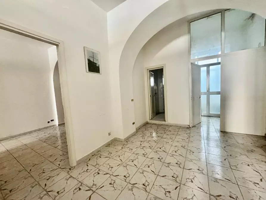 Immagine 2 di Appartamento in vendita  a Massa