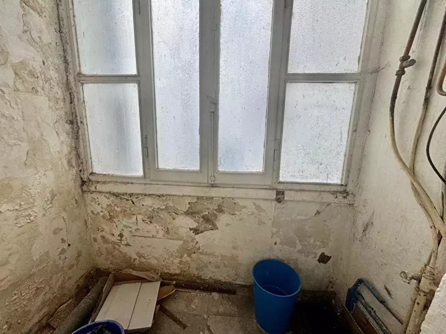 Immagine 9 di Appartamento in vendita  a Massa