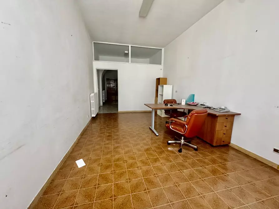 Immagine 6 di Appartamento in vendita  a Massa