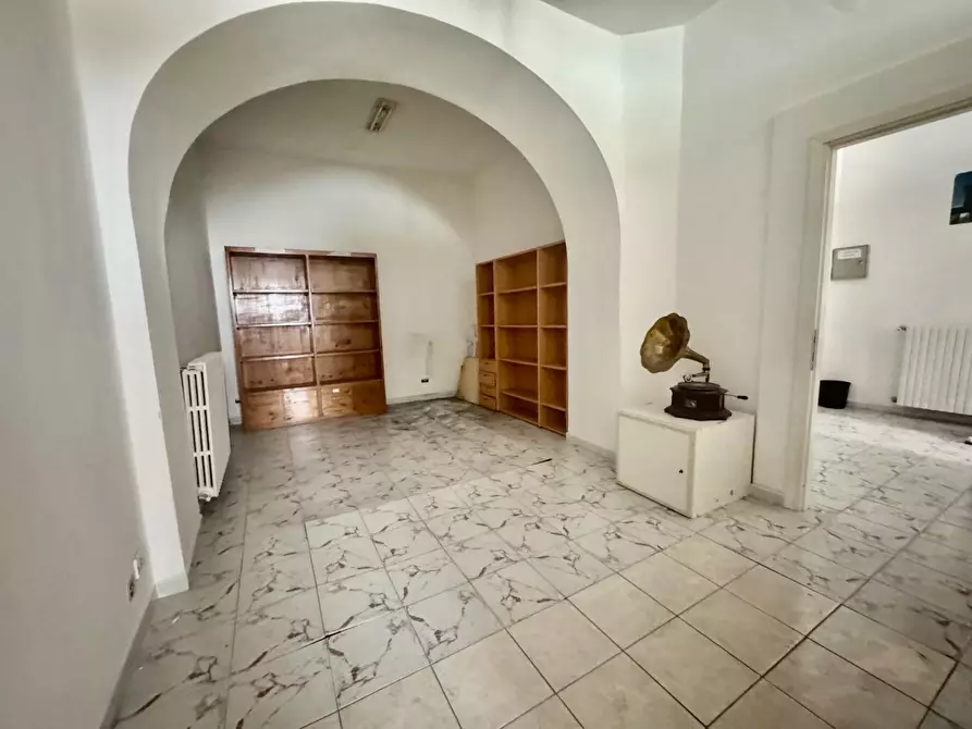 Immagine 7 di Appartamento in vendita  a Massa